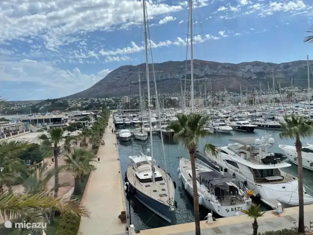 Casita de Dénia au bord de la mer! | Espagne, Costa Blanca, Dénia - appartement Vue du Montgó, depuis le port de plaisance de Dénia.