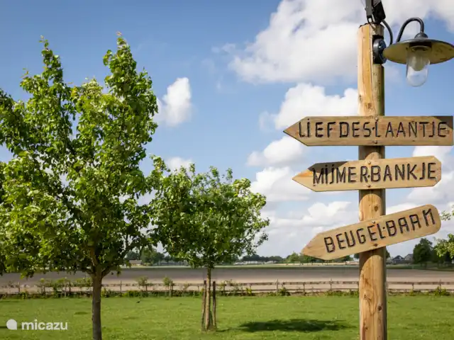 Huisje Met de kippen Op Stok/Sierkip huren in Nederland, Limburg, Baexem - vakantiehuis Nog meer info krijg je bij een bezoekje op ons erf!