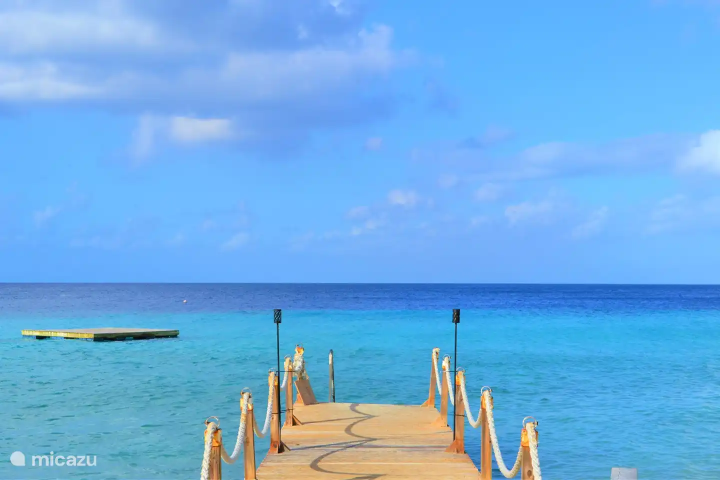 Paradiesische Strände, nur 5/10 Autominuten von den Jan Kok Lodges entfernt.