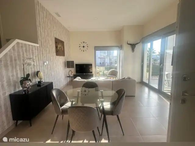 Casa d' Oro Vistabella Golf huren in Spanje, Costa Blanca, Orihuela - appartement Luxe ingerichte woonkamer en eetkamer