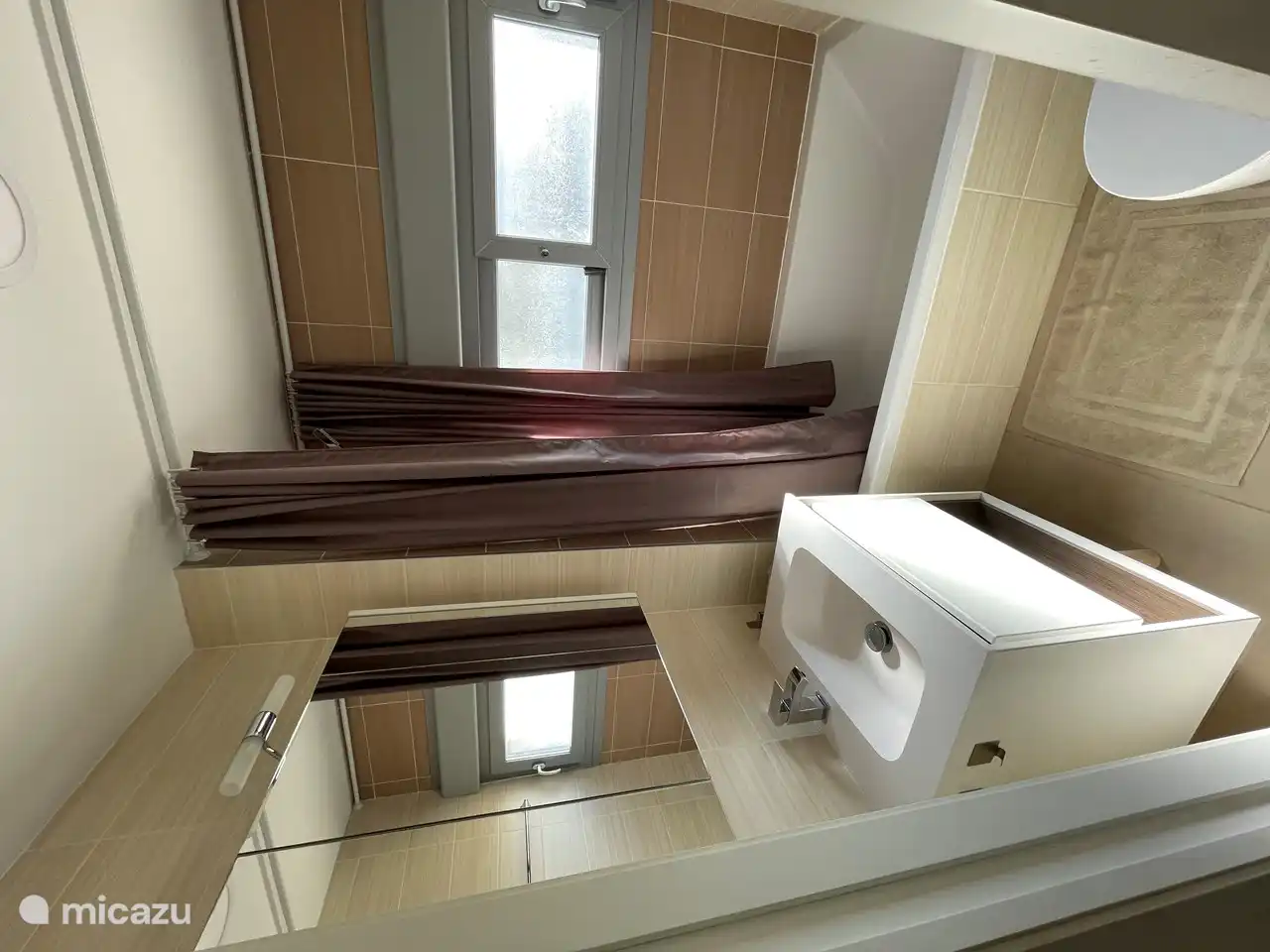 Cuarto de baño 1 con ducha/bañera