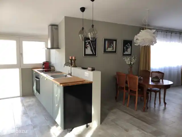 Wandelen, Frankrijk, Aude, Ginestas, appartement Maison du Midi, appartement Montano keuken