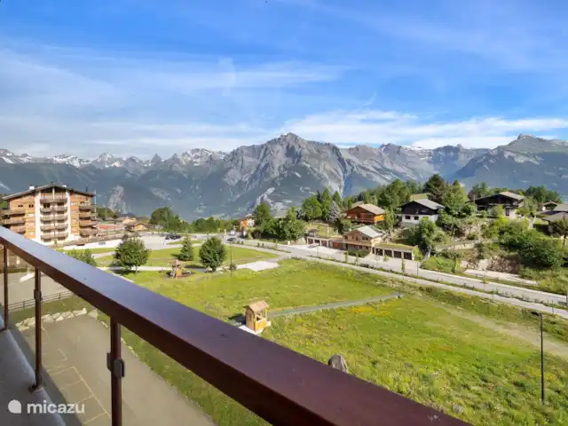 Appartement de luxe à Haute-Nendaz | Suisse, Valais, Haute-Nendaz - appartement Vue depuis le balcon