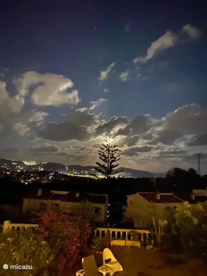 Moraira de nuit. Quelle belle vue !