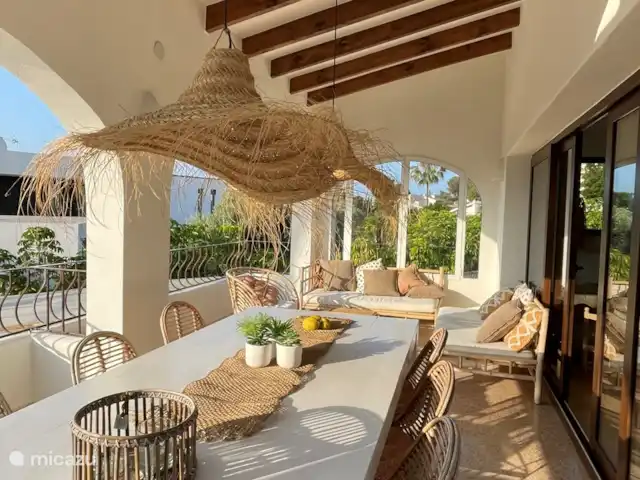 Villa Joya Moraira | Espagne, Costa Blanca, Moraira - villa Naya et table à manger à l'extérieur