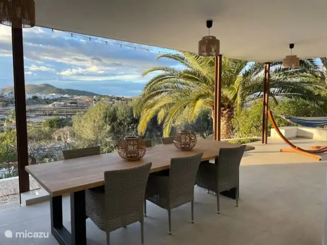Location de Vacances Espagne, Costa Blanca, Benitachell, villa - Maison Quercia Délicieux dîner sur la terrasse inférieure