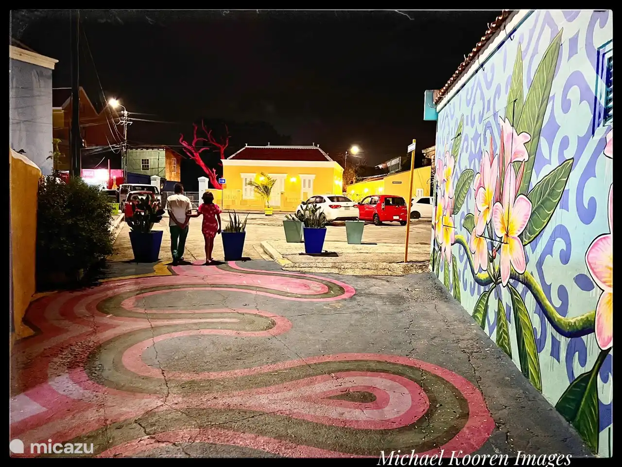 Dekoration und Wandmalereien mit Blick auf die Wohnung.