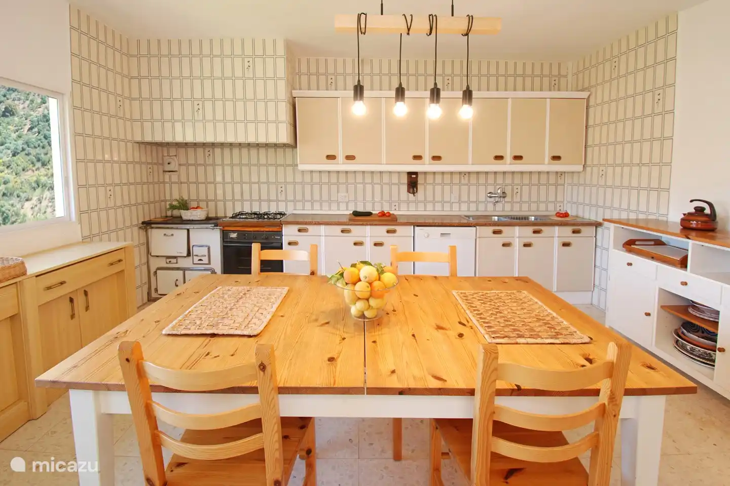 Es gibt auch eine Spülmaschine, so dass sich an diesem Feiertag niemand opfern muss.