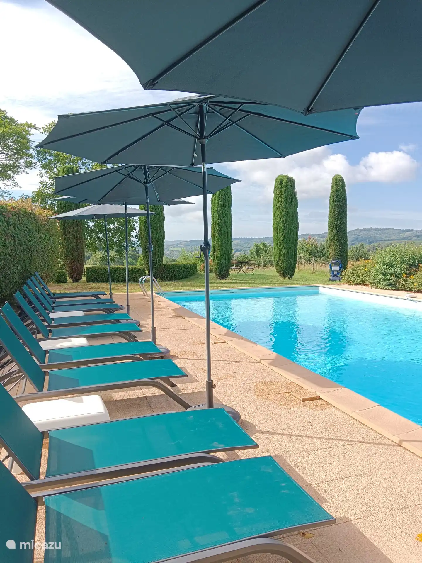 Domaine Leyvinie, Schwimmbad