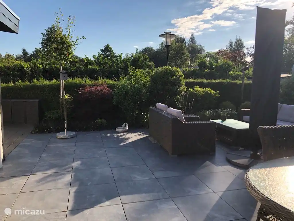 s' morgens vroeg om 7 uur, zo stil