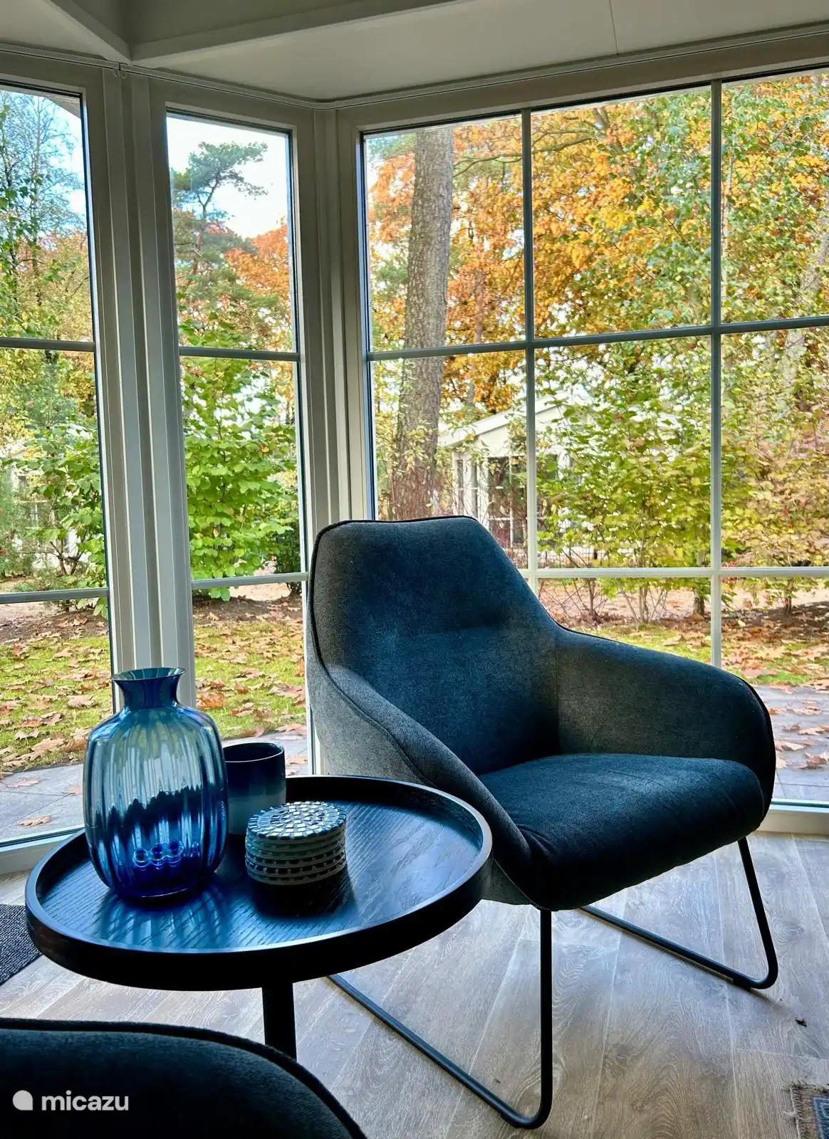 Heller Erker im Wohnzimmer