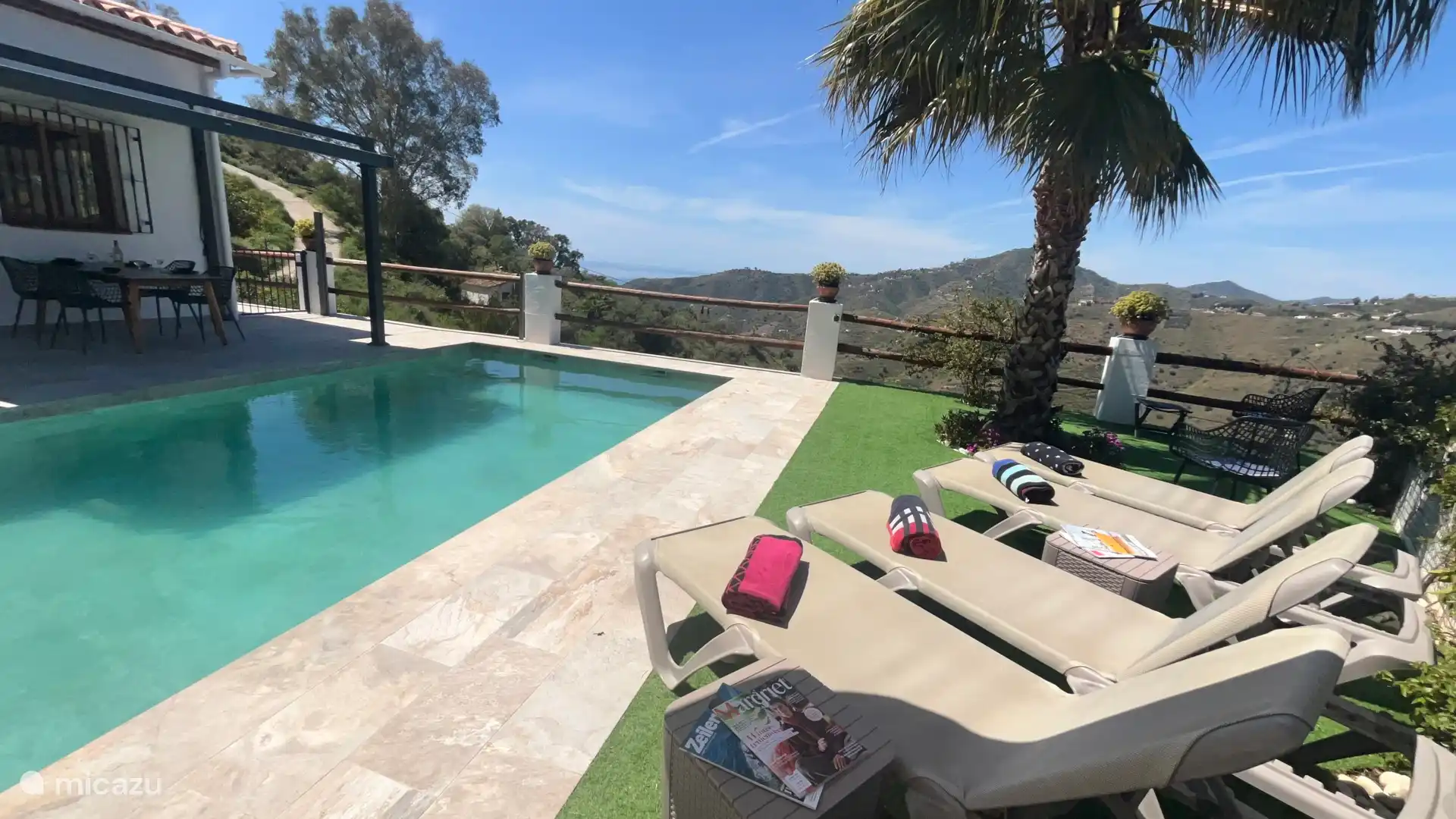 Dôme / piscine / salon