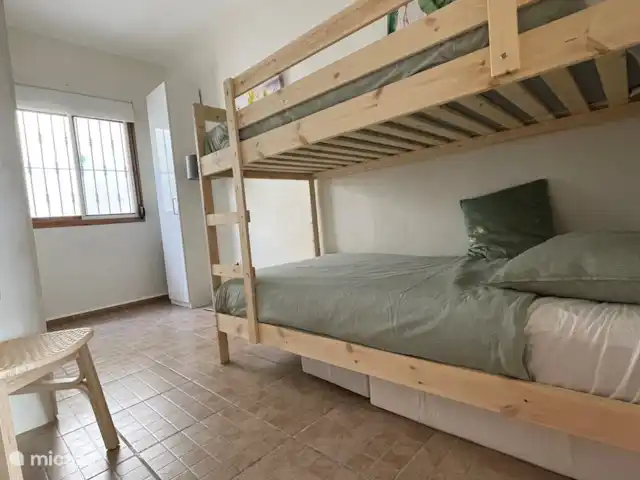 Villa Espejo | Ver | Privacidad en España, Costa del Sol, Torrox - villa Litera del 3er dormitorio de 90 cm de ancho, también apta para adultos.