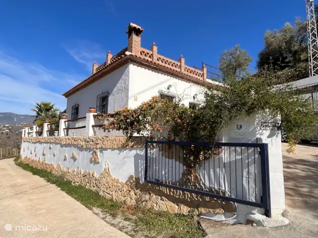 Villa Espejo | Ver | Privacidad en España, Costa del Sol, Torrox - villa Frente villa Espejo