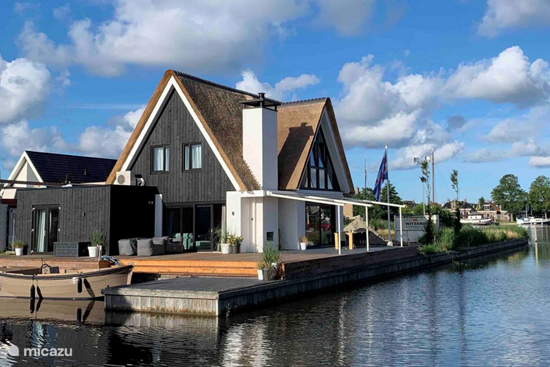 Vakantiehuis Nederland, Friesland, Stavoren Villa Luxe villa, direct aan het water