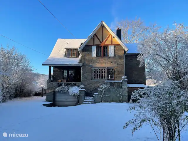 Villa Hotton - Belgische Ardennen huren in België, Ardennen, Hotton - villa Voorzijde winter