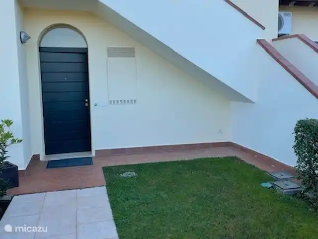 Résidence Sottocastello | Italie, Lac de Garde, Manerba del Garda - appartement Porte d'entrée