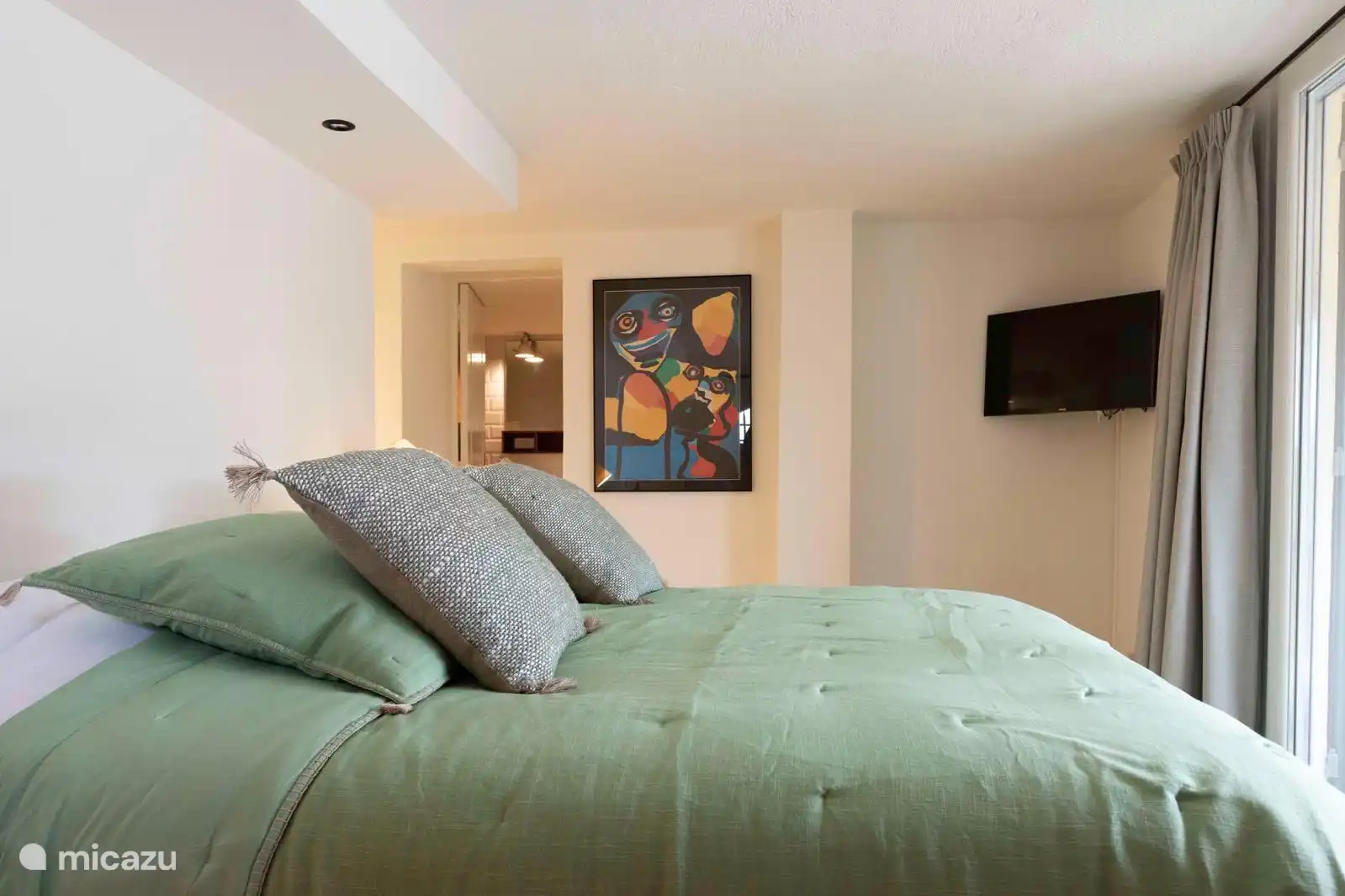 The Garden Room with en-suite bathroom