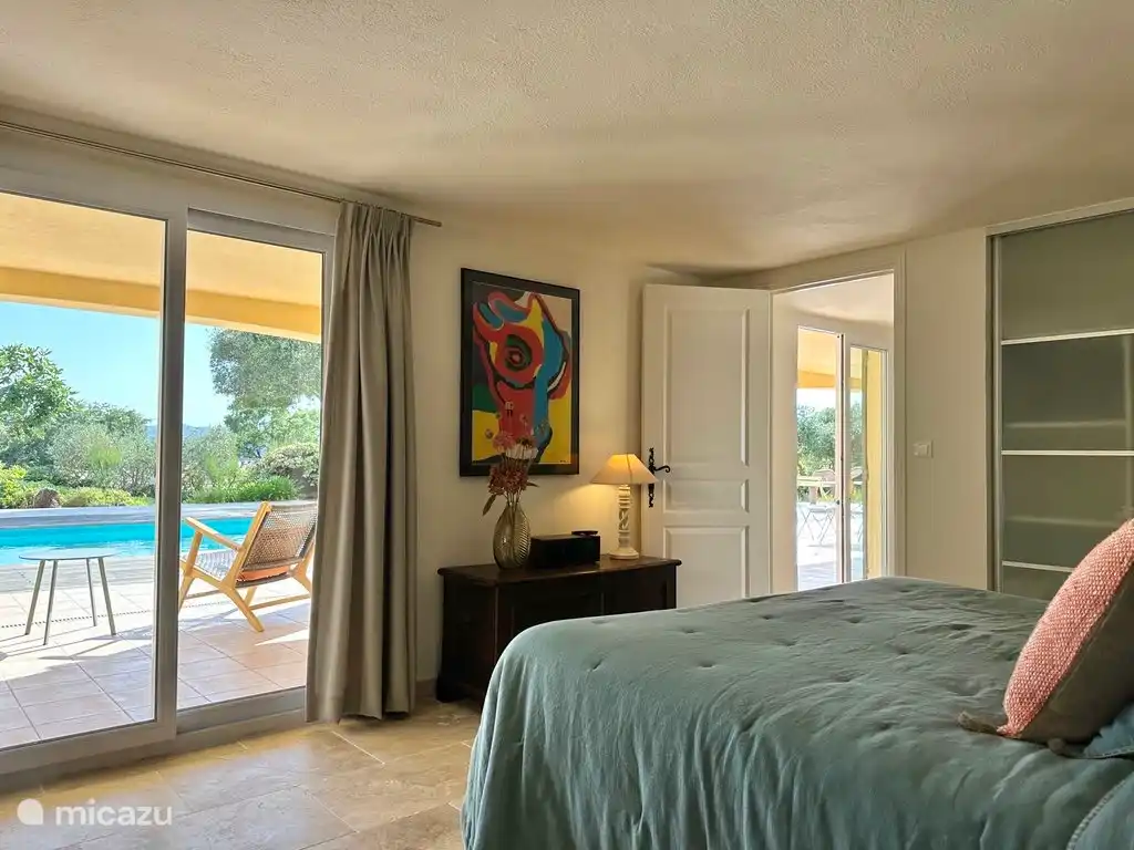 The Pool Apartment consists of a bedroom/sitting room, a bathroom and a private kitchen and is located next to the pool