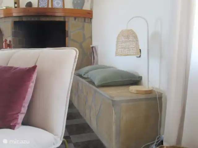 Villa Falco en España, Costa Blanca, Benissa - villa Salón con zona de estar junto a la chimenea