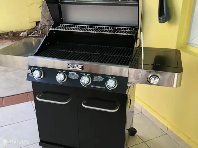 Location de Vacances Aruba, Aruba central, Santa Cruz, maison de vacances - Bonvilla Aruba Le barbecue à gaz facilement transportable