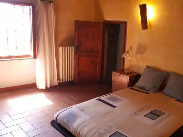 apartamento en Italia, Toscana, Castelfranco Piandisco – Borgo Morgiano-Torre Tercer dormitorio con sofá cama. Esta habitación está disponible como opción y no está conectada directamente con la sala de estar.