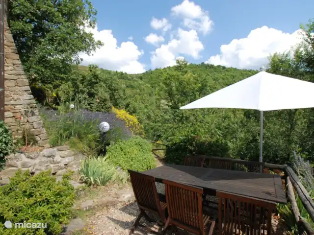 apartamento en Italia, Toscana, Castelfranco Piandisco – Borgo Morgiano-Torre La entrada a su apartamento.
