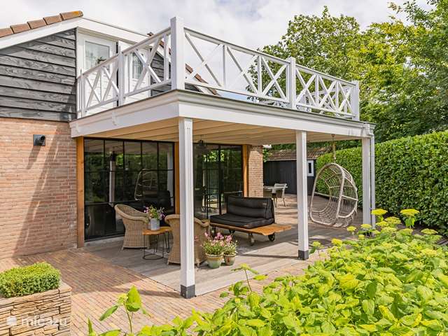 Holiday home in Netherlands, North Holland, Bergen aan Zee - holiday house Egmonds Paradise with guest house