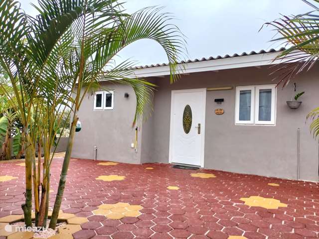 Holiday home in Curaçao, Curacao-Middle, Willemstad – holiday house Las rocas sabrosas
