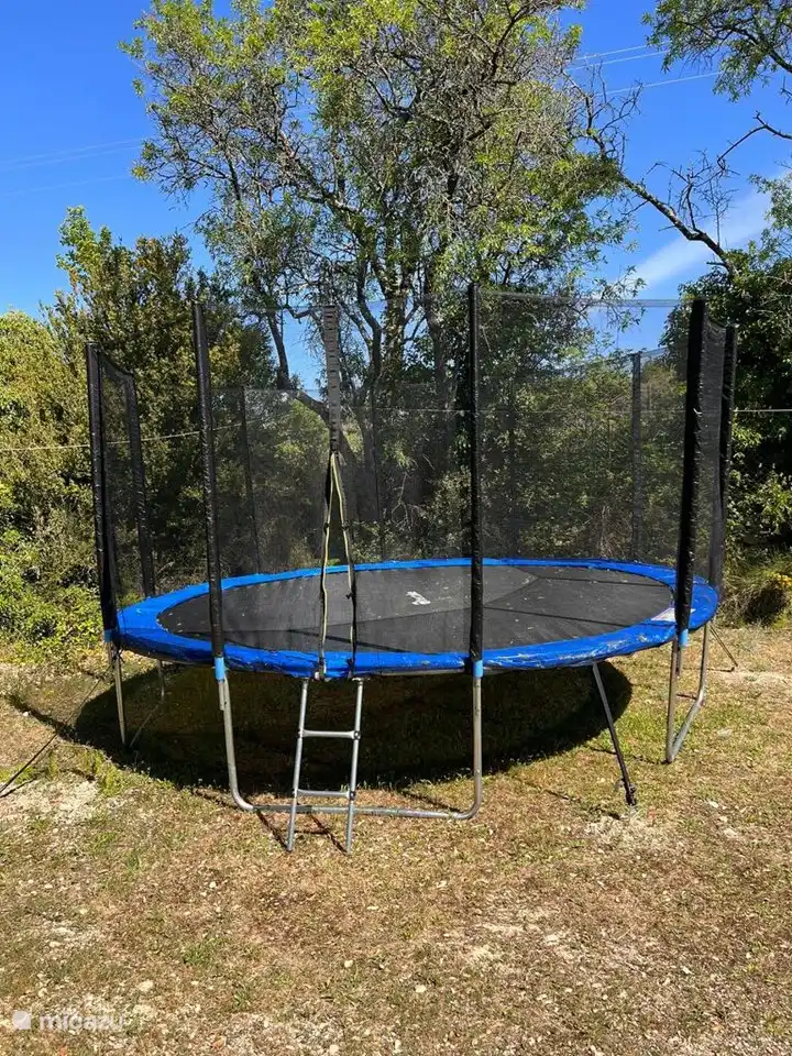 Trampolin mit einem Durchmesser von 4 m