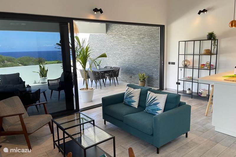 Vacation rental Curaçao, Curacao-Middle, Blue Bay Apartment Lissie's Ocean View Penthouse