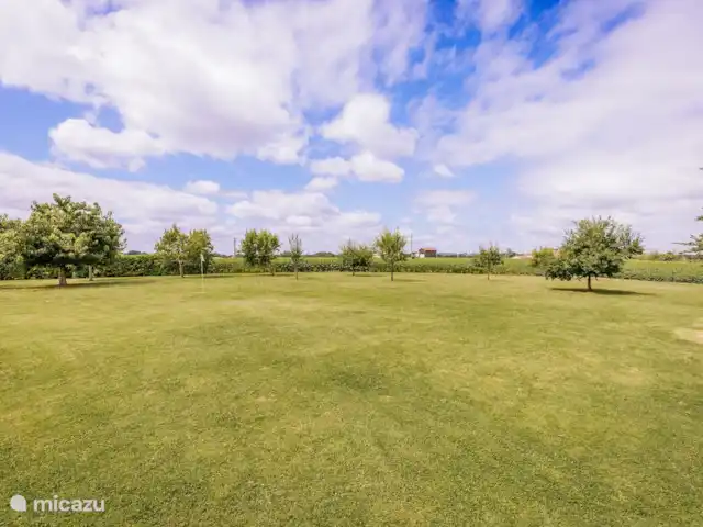 gobatto en Francia, Lot y Garona, Montpouillan - villa Jardín