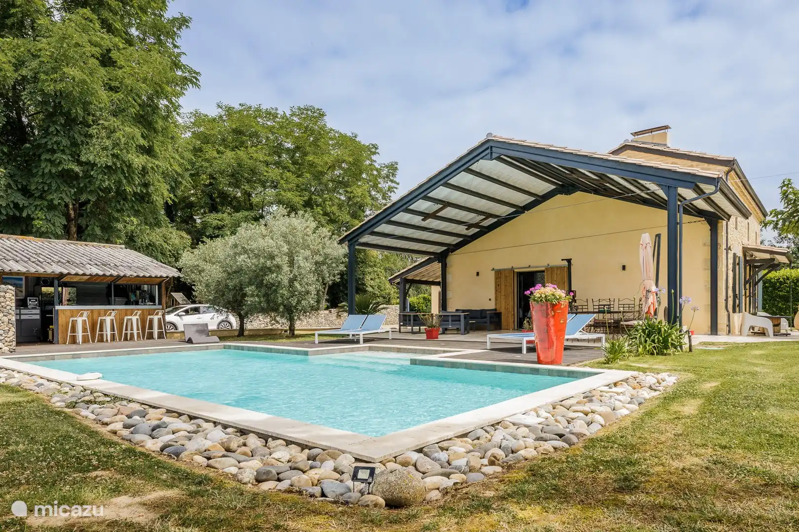 Veranda und Schwimmbad