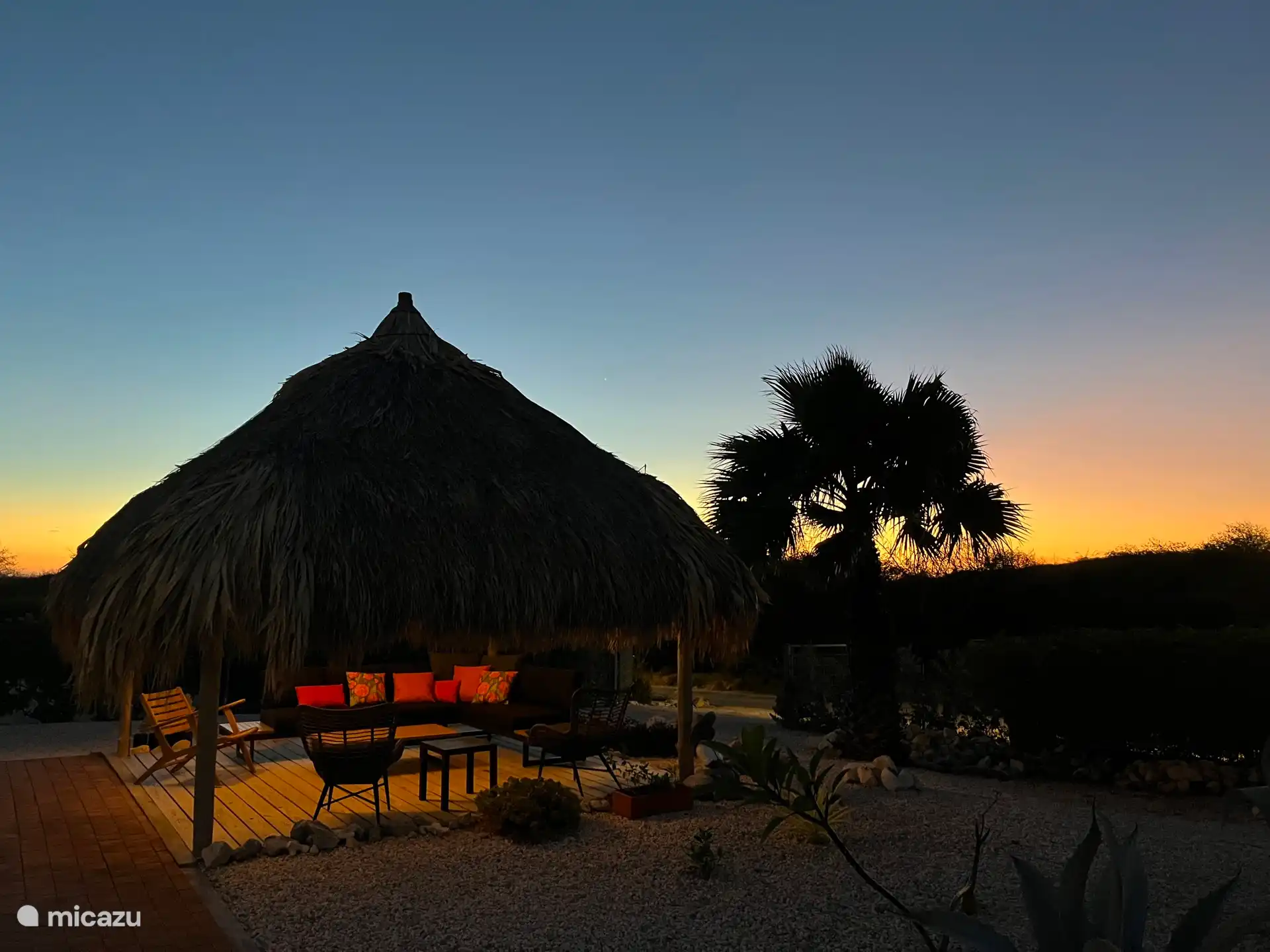 Der Sonnenuntergang im Fonteinpark ist jeden Abend wunderschön zu sehen, von den verschiedenen Terrassen im Garten aus. 