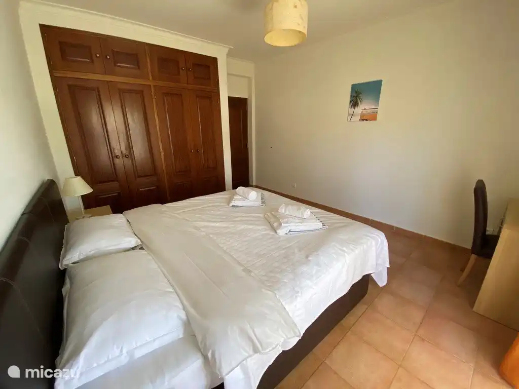 Schlafzimmer Erdgeschoss 2