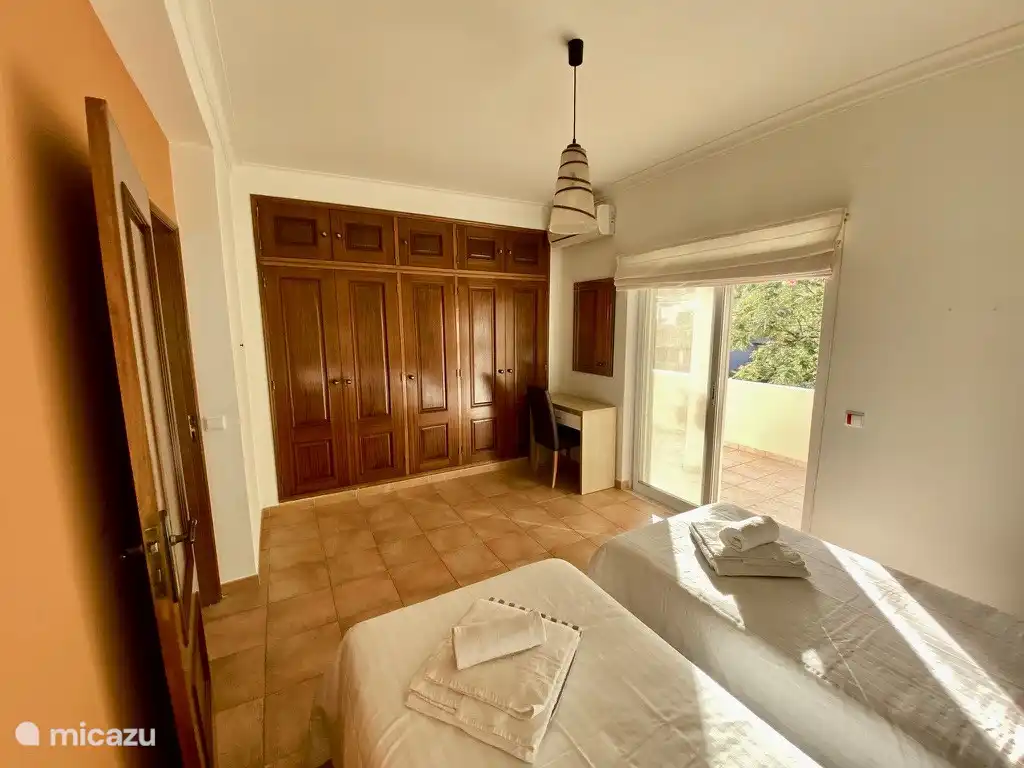 Schlafzimmer im Obergeschoss 1