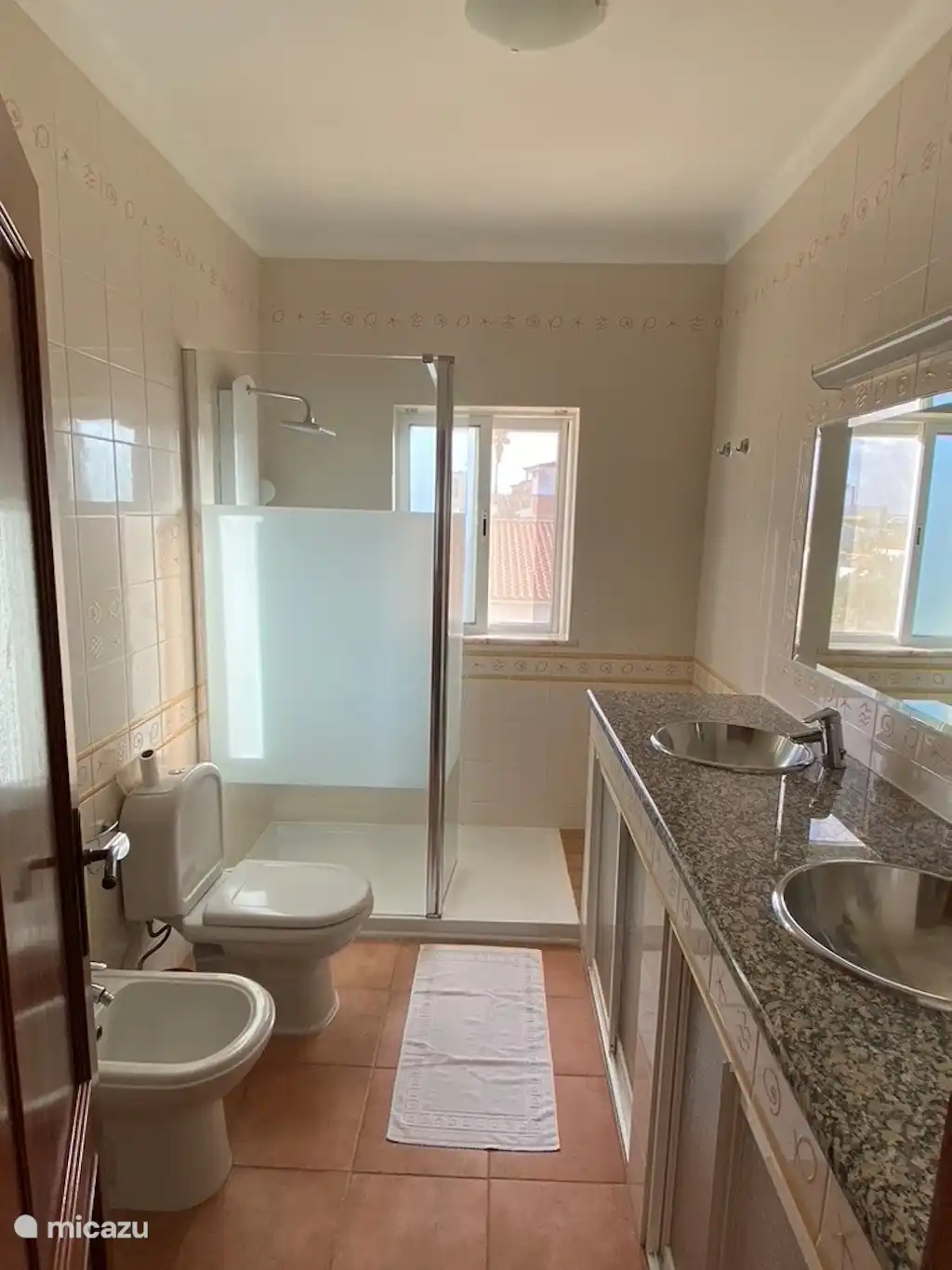 Badezimmer im Obergeschoss