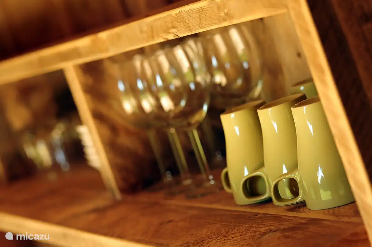 Voll ausgestattete Küche