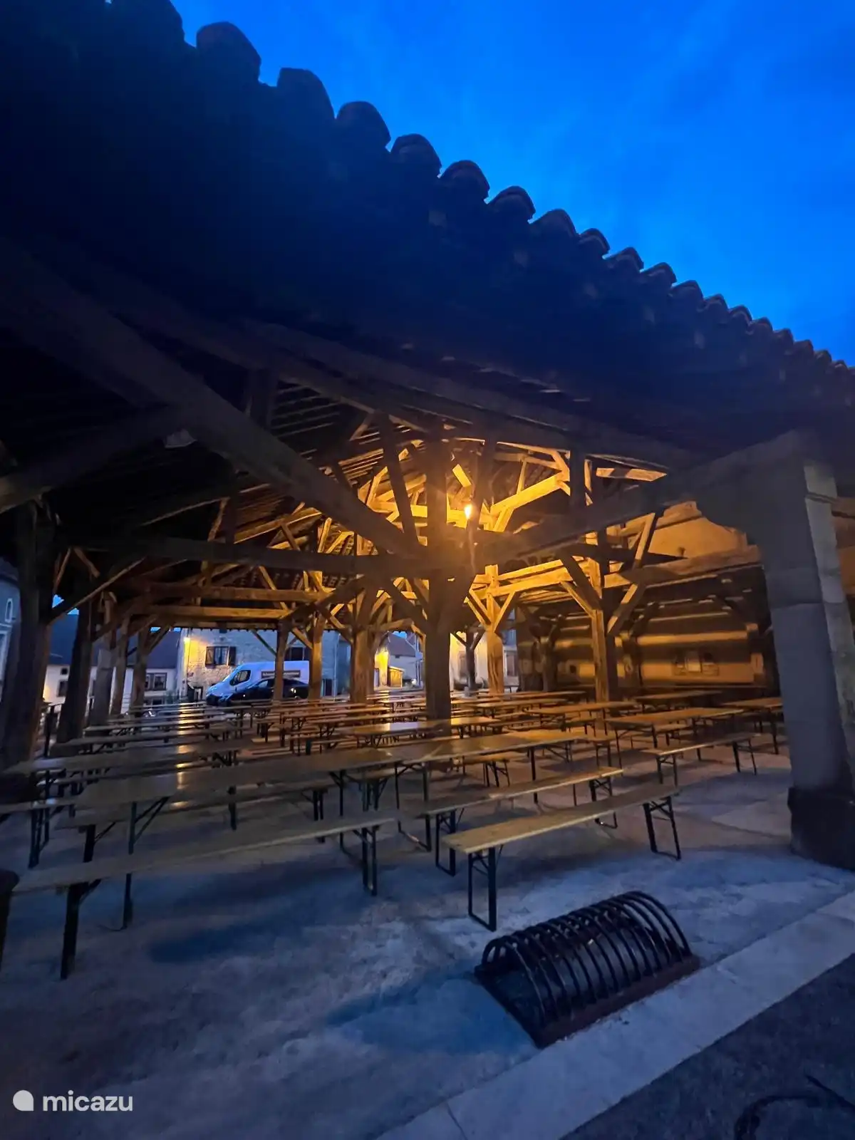 Old Market Hall, Beautiful