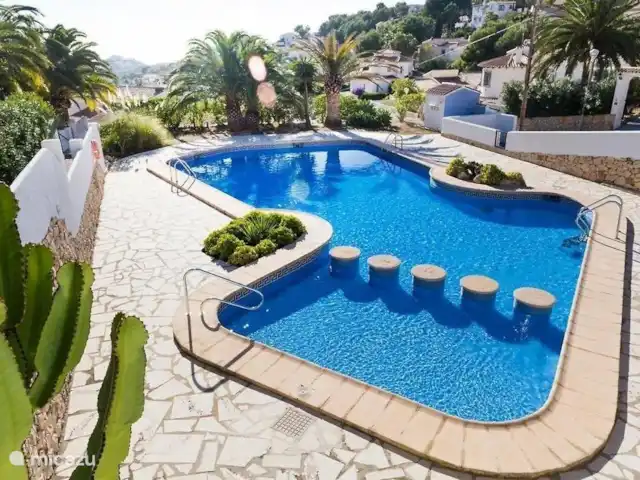 Luces del Mar en España, Costa Blanca, Benitachell - bungaló Piscina arriba