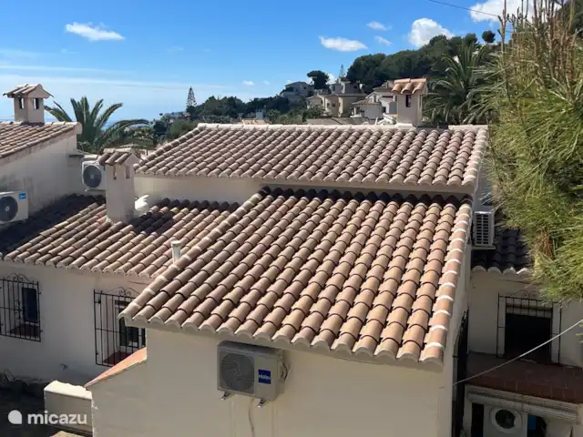 Luces del Mar en España, Costa Blanca, Benitachell - bungaló Techo completamente nuevo