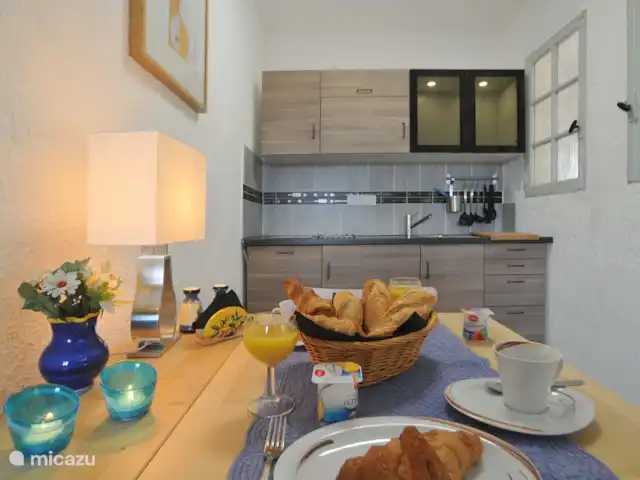 Location de Vacances France, Var, Flayosc, appartement - Résidence Villa Catherine Flayosc Cuisine de l'appartement Laurier