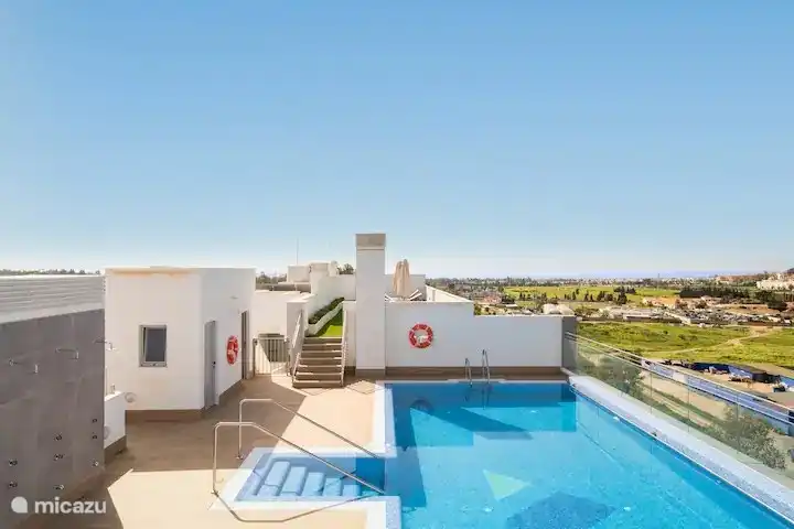 Infinity-Salzwasserpool