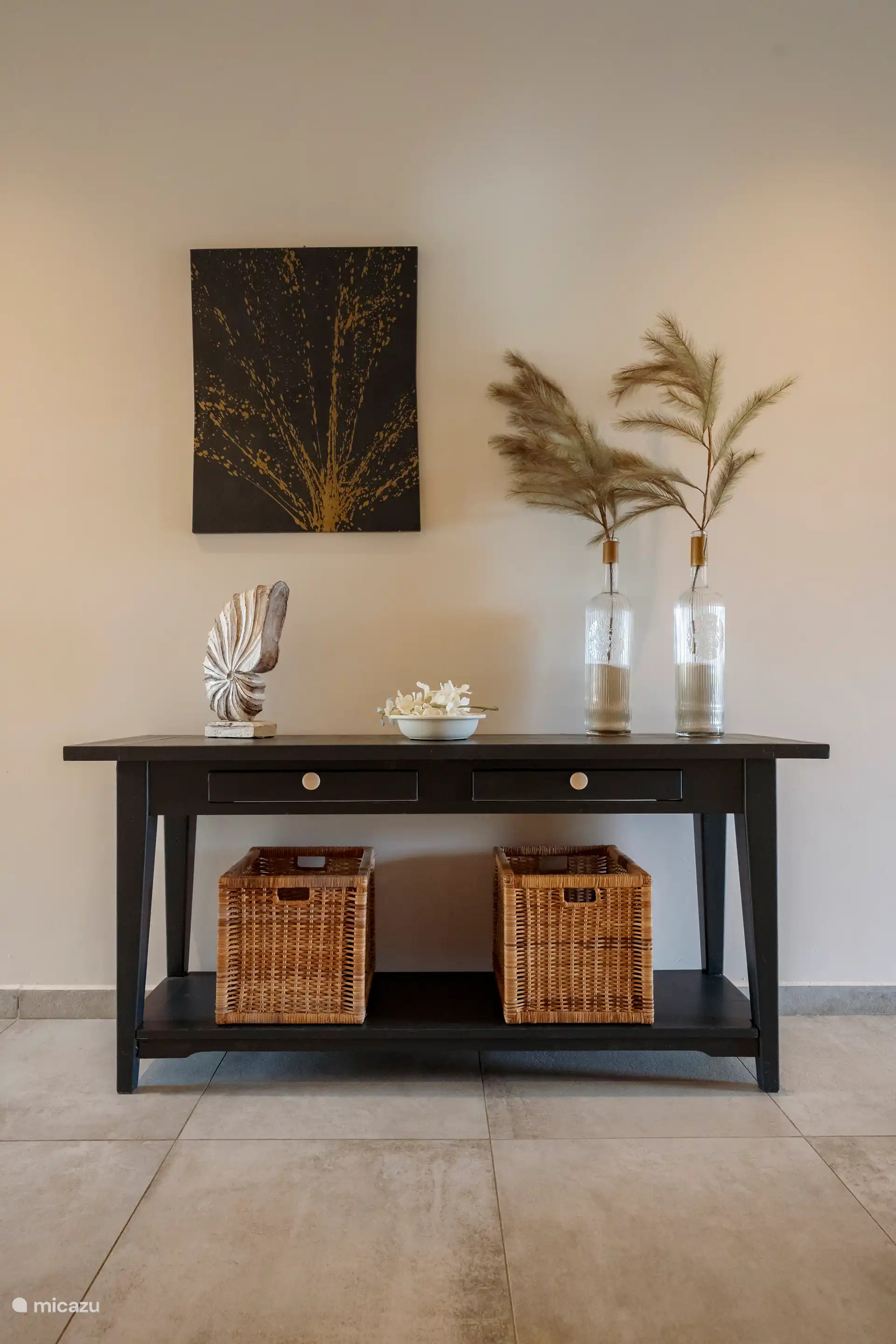 Aquí encontrarás algunos juegos y revistas 