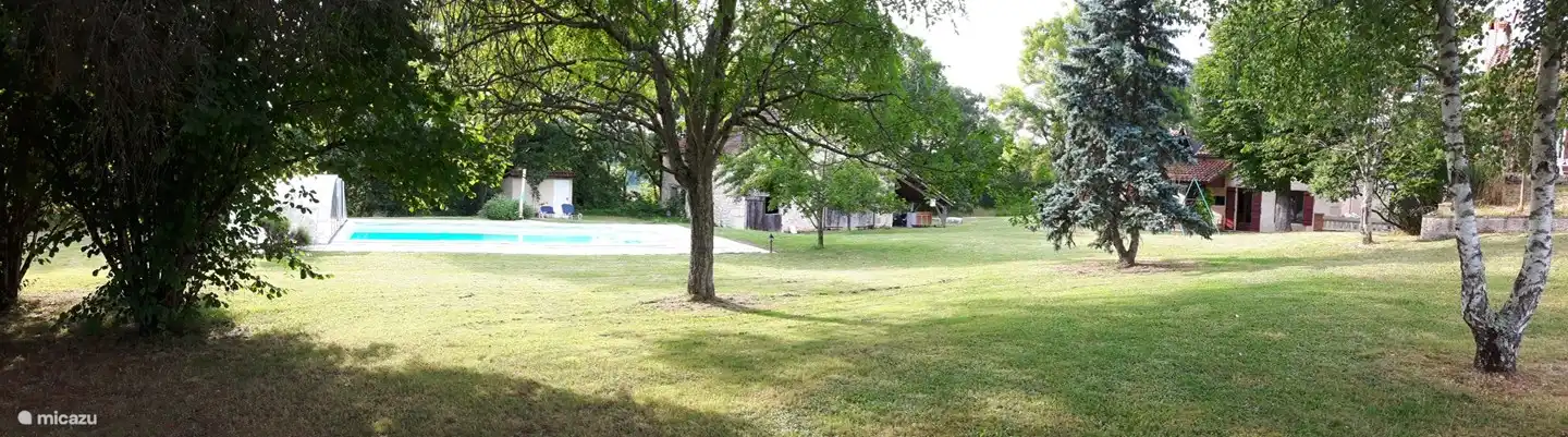 Un chapuzón refrescante a cualquier hora del día....