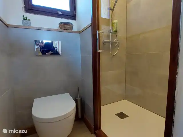 vakantiehuis huren in Frankrijk, Tarn-et-Garonne, Bourg-de-Visa – Tissendie Badkamer op 1e etage