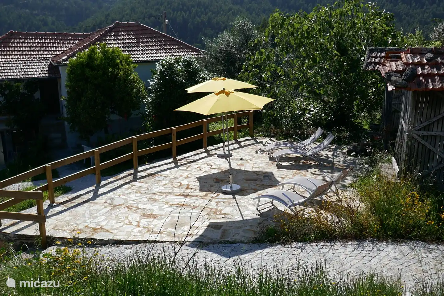 Allgemeiner Ort zum Entspannen, der auf dem ursprünglichen Maisdreschplatz errichtet wurde