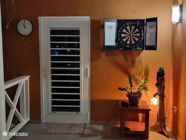 villanueva en Curazao, Bandabou (oeste), Fontein - villa Juguemos a los dardos.