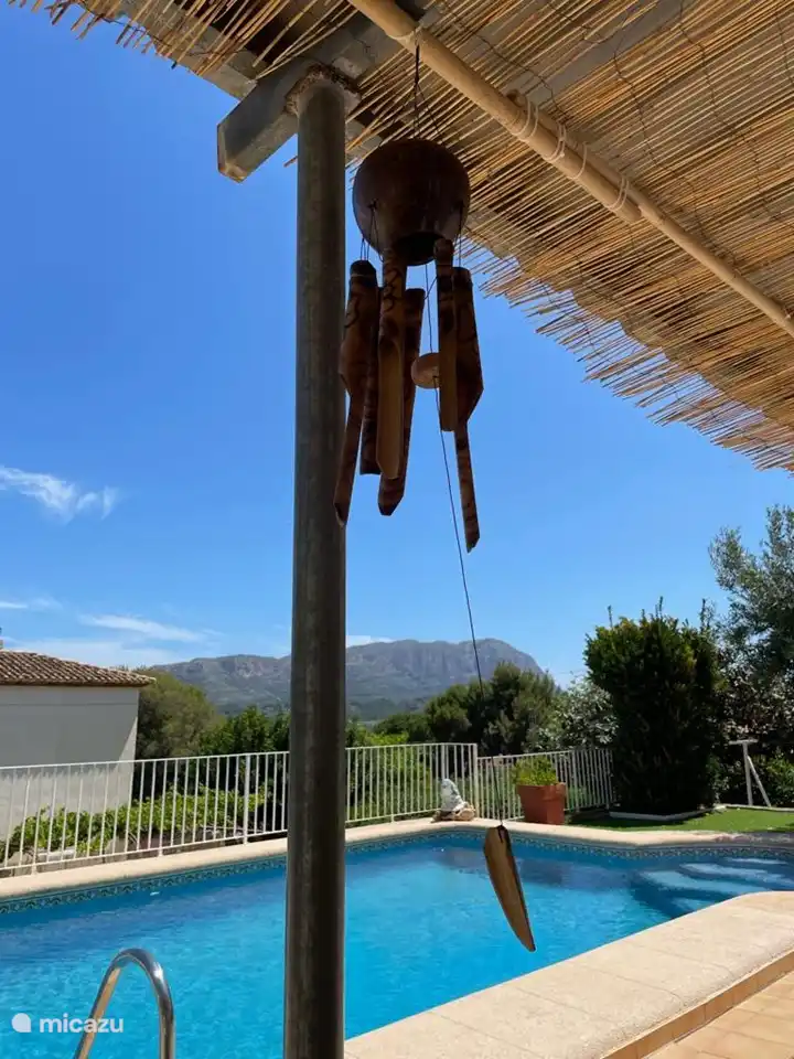 Wind chimes