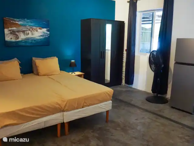 Apartment Jeremi with pool in Curaçao, Curacao-Middle, Julianadorp - bed & breakfast